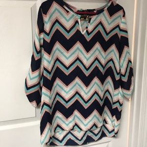 Women’s Rue 21 shirt